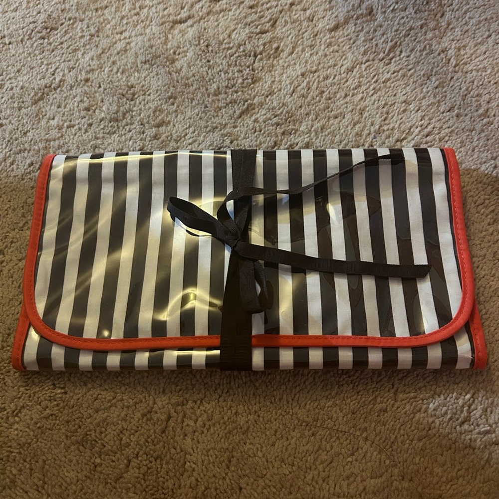 Henri Bendel Jewelry Travel Roll